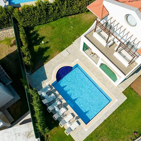 Villa Amore 2 - 4 Bedroom In Hisaronu